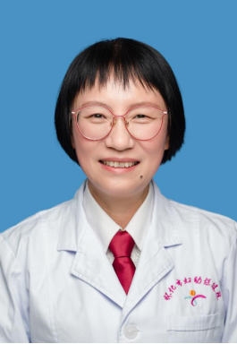 兒童保健科主任醫師 梁旭紅